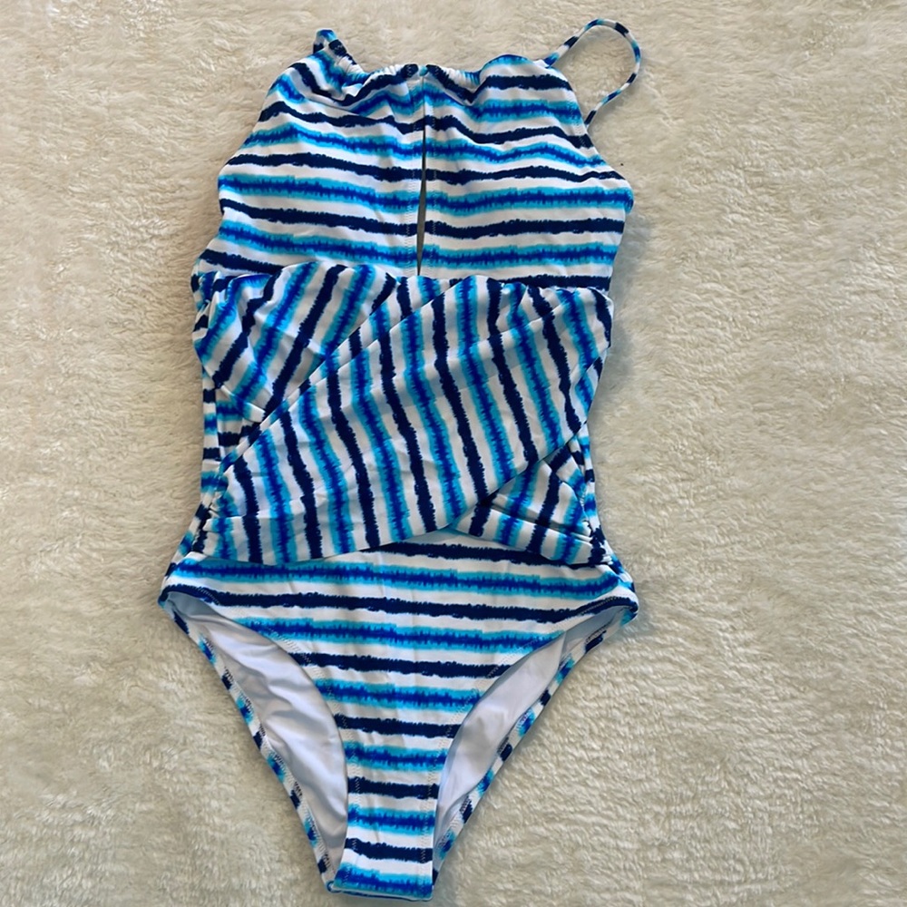 CUPSHE swimsuit one piece white and blue